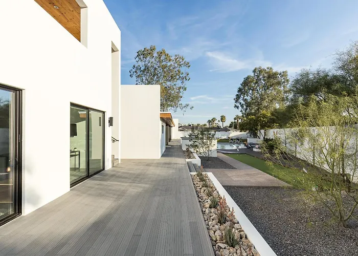 Luxury Micro-resort, Theater, Sauna, Heated Pool * Phoenix