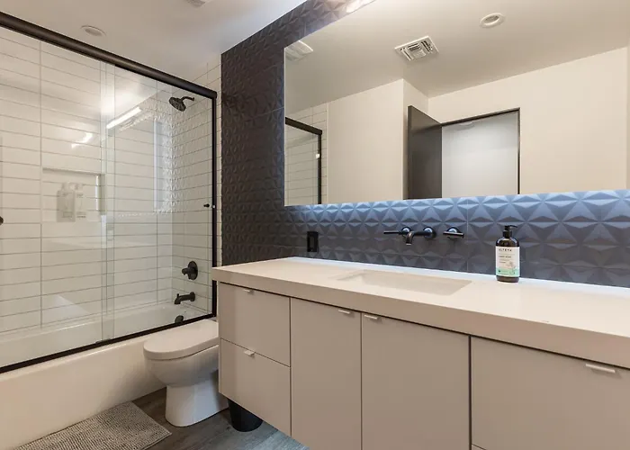 Luxury Micro-resort, Theater, Sauna, Heated Pool