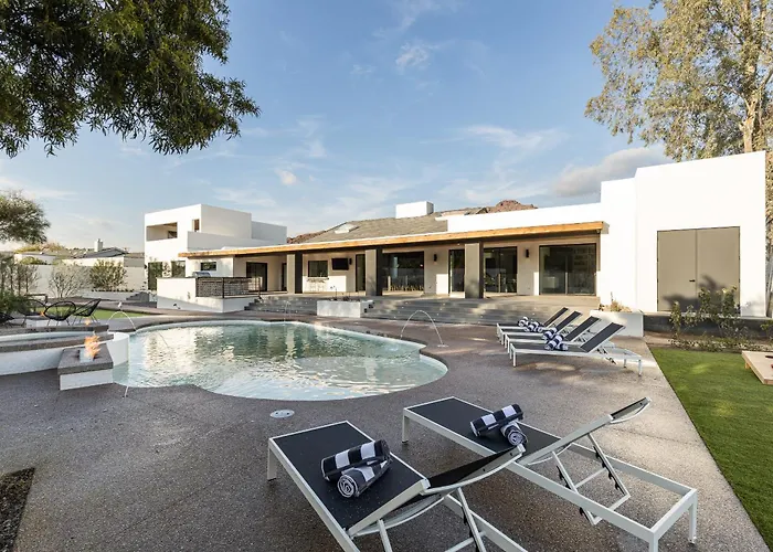 Luxury Micro-resort, Theater, Sauna, Heated Pool