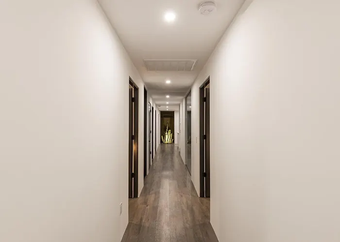 Luxury Micro-resort, Theater, Sauna, Heated Pool Phoenix