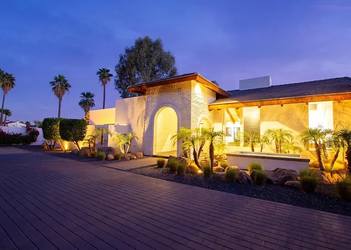 Holiday home Luxury Micro-resort, Theater, Sauna, Heated Pool Phoenix