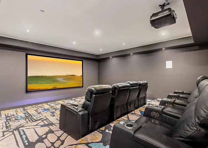 Luxury Micro-resort, Theater, Sauna, Heated Pool *