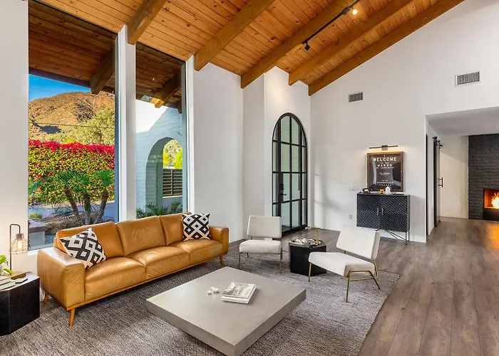 Luxury Micro-resort, Theater, Sauna, Heated Pool Phoenix